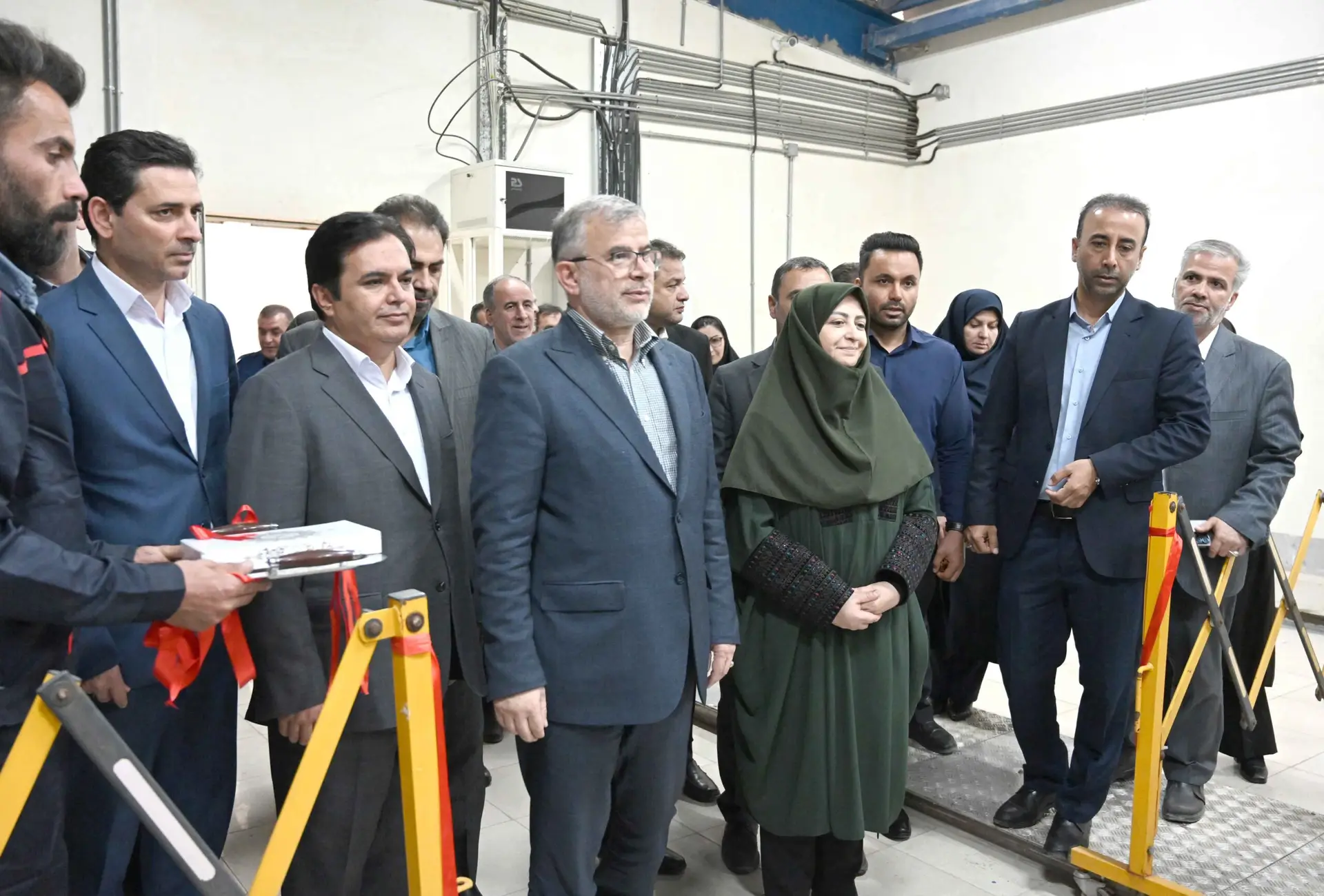 افتتاح نیروگاه خورشیدی سقفی با ظرفیت یک مگاوات