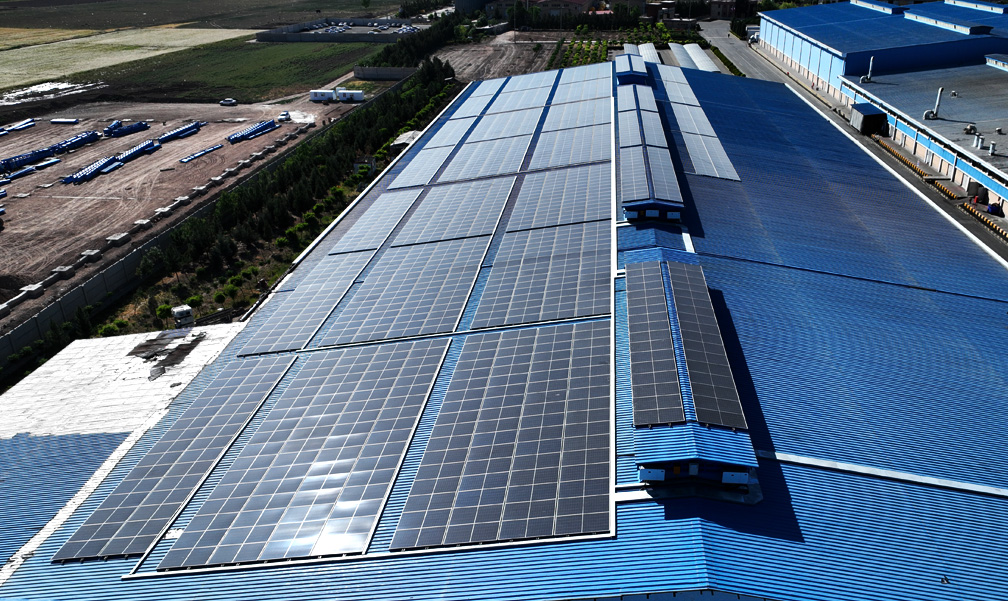 نیروگاه خورشیدی سقفی خودتأمین با ظرفیت 1 مگاوات در استان البرز در صنعت غذایی، بر روی سقف کارخانه چی‌توز واقع در شهرک صنعتی نظرآباد