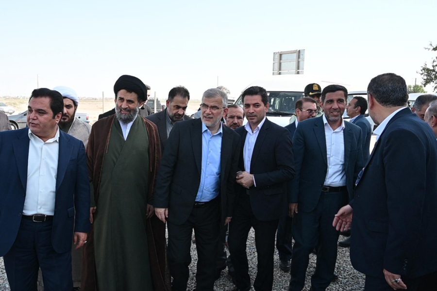 حضور دکتر عبداللهی استاندار استان البرز در نیروگاه خورشیدی ۱۰ مگاواتی دینا